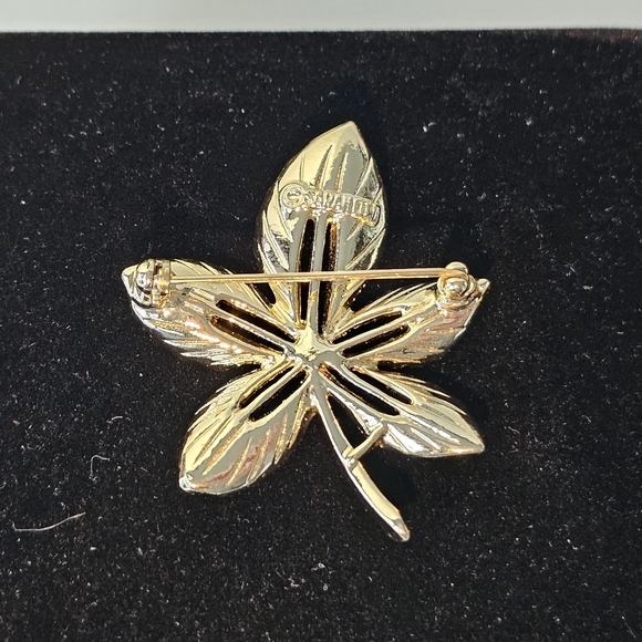 Vintage Signed Sarah Coventry Gold Tone Leaf Brooch - Picture 5 of 6